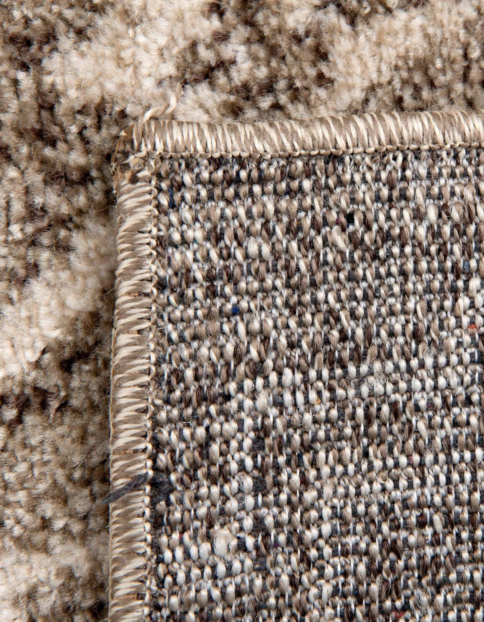 215cm x 305cm Damask Rug