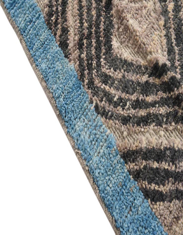 Detail image of 8' 1 x 9' 9  Hand Knotted Darya Wool Rug