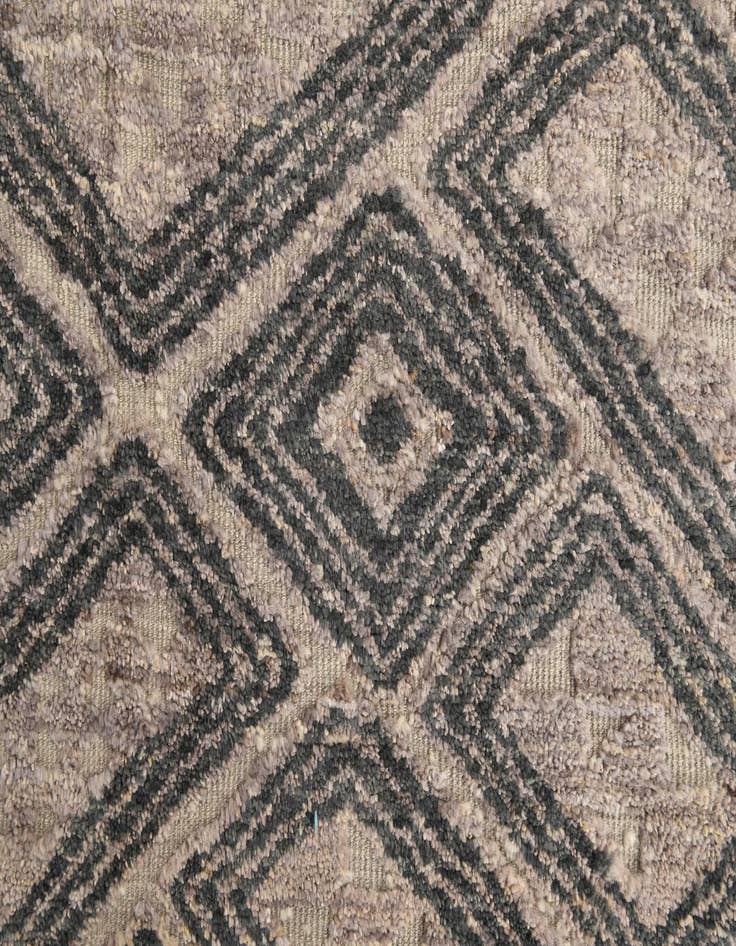 Detail image of 8' 1 x 9' 9  Hand Knotted Darya Wool Rug