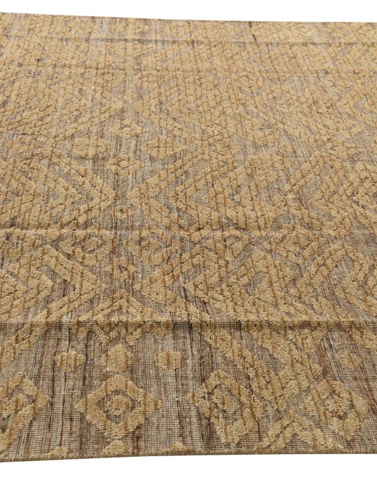 Detail image of 8' 2 x 10' 1  Hand Knotted Darya Wool Rug