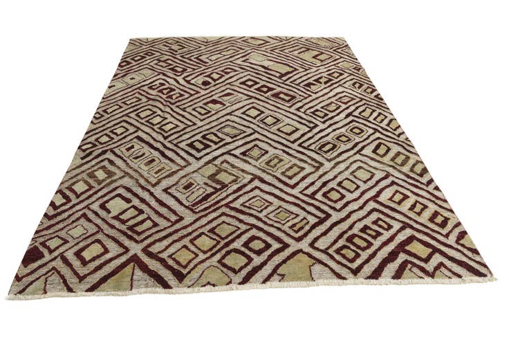Detail image of 7' 9 x 10' 1 Hand Knotted Darya Wool Rug