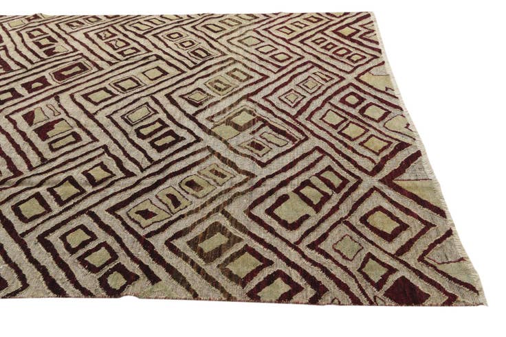 Detail image of 7' 9 x 10' 1 Hand Knotted Darya Wool Rug
