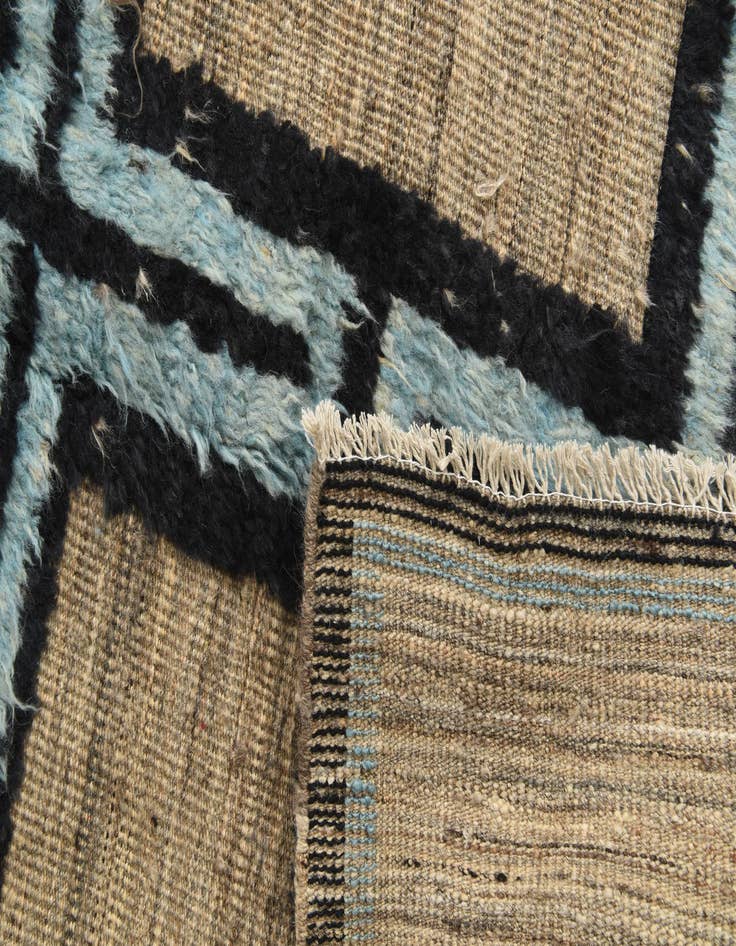 Detail image of 7' 9 x 10' 3 Hand Knotted Darya Wool Rug