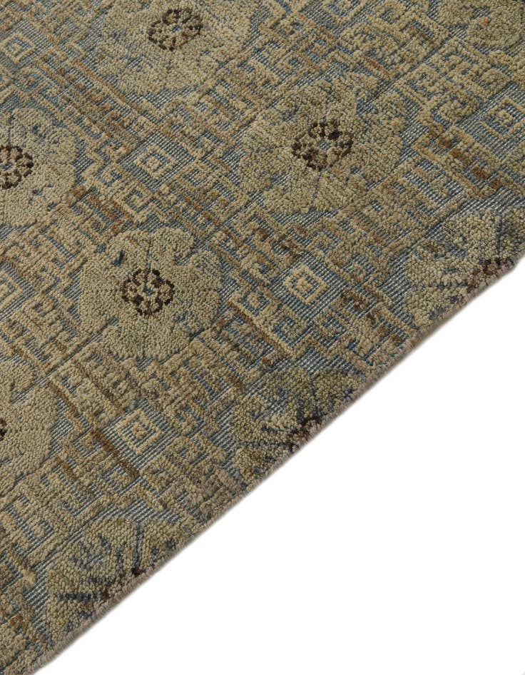 Detail image of 8' 9 x 12' 8 Hand Knotted Darya Wool Rug