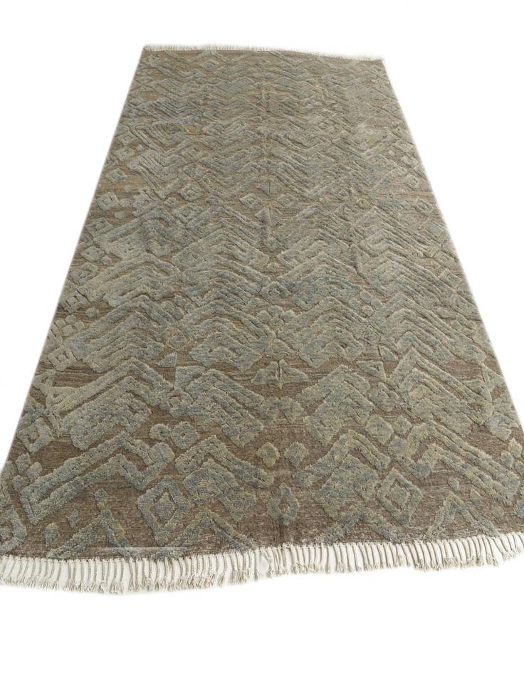 Detail image of 8' 2 x 9' 9  Hand Knotted Darya Wool Rug