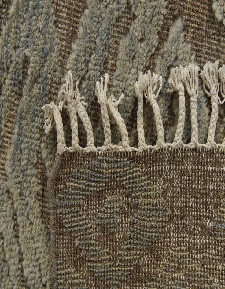 Detail image of 8' 2 x 9' 9  Hand Knotted Darya Wool Rug