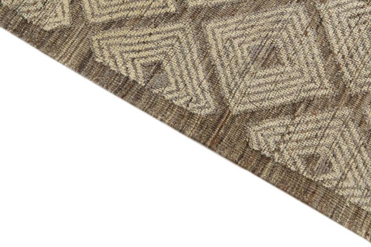 Detail image of 8' 3 x 10' 4 Hand Knotted Darya Wool Rug