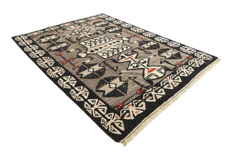 Detail image of 8' x 10' 4 Hand Knotted Darya Wool Rug