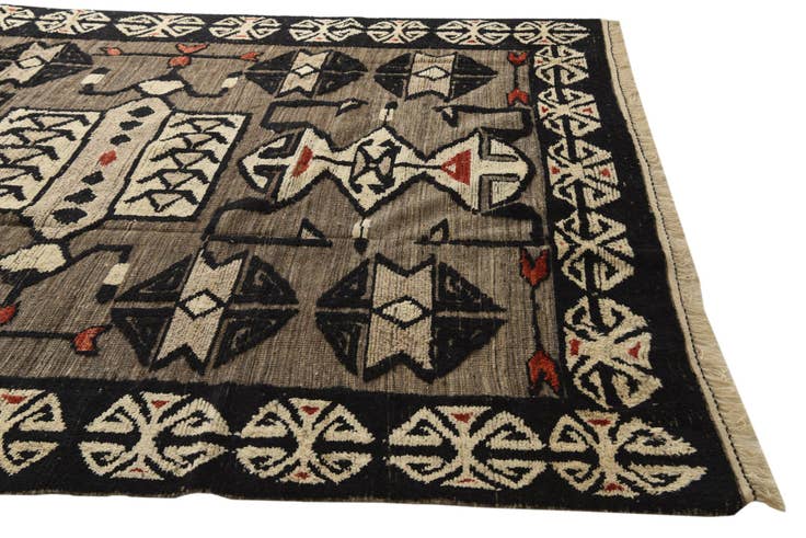 Detail image of 8' x 10' 4 Hand Knotted Darya Wool Rug