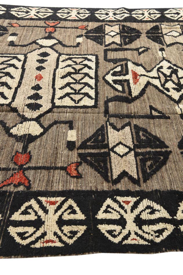 Detail image of 8' x 10' 4 Hand Knotted Darya Wool Rug