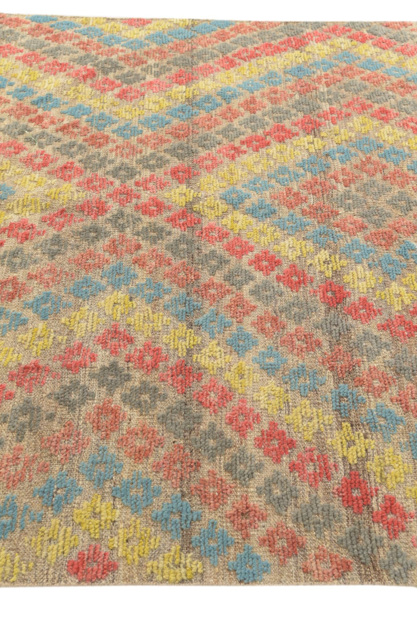 5' 9 x 8' 4 Hand Knotted Darya Wool Rug
