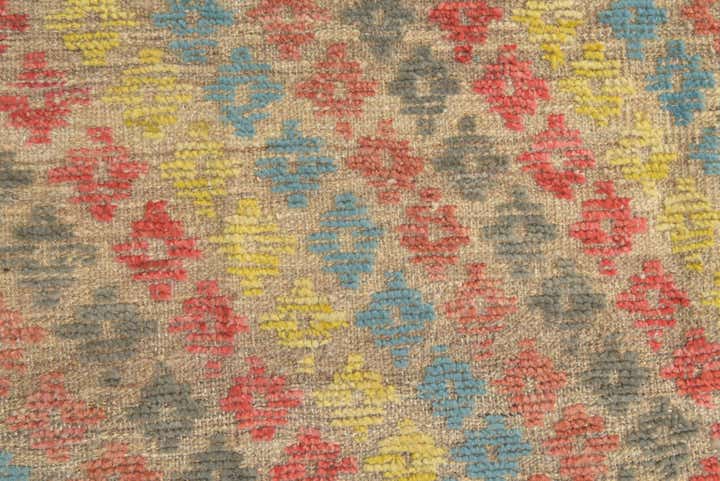 5' 9 x 8' 4 Hand Knotted Darya Wool Rug