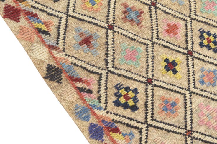 Detail image of 5' 10 x 8' Hand Knotted Darya Wool Rug