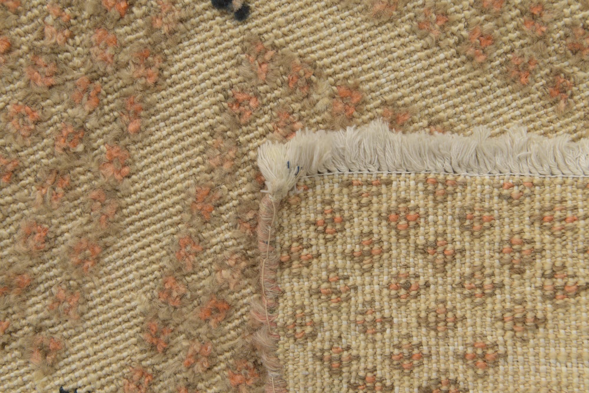 5' 8 x 7' 10 Hand Knotted Darya Wool Rug