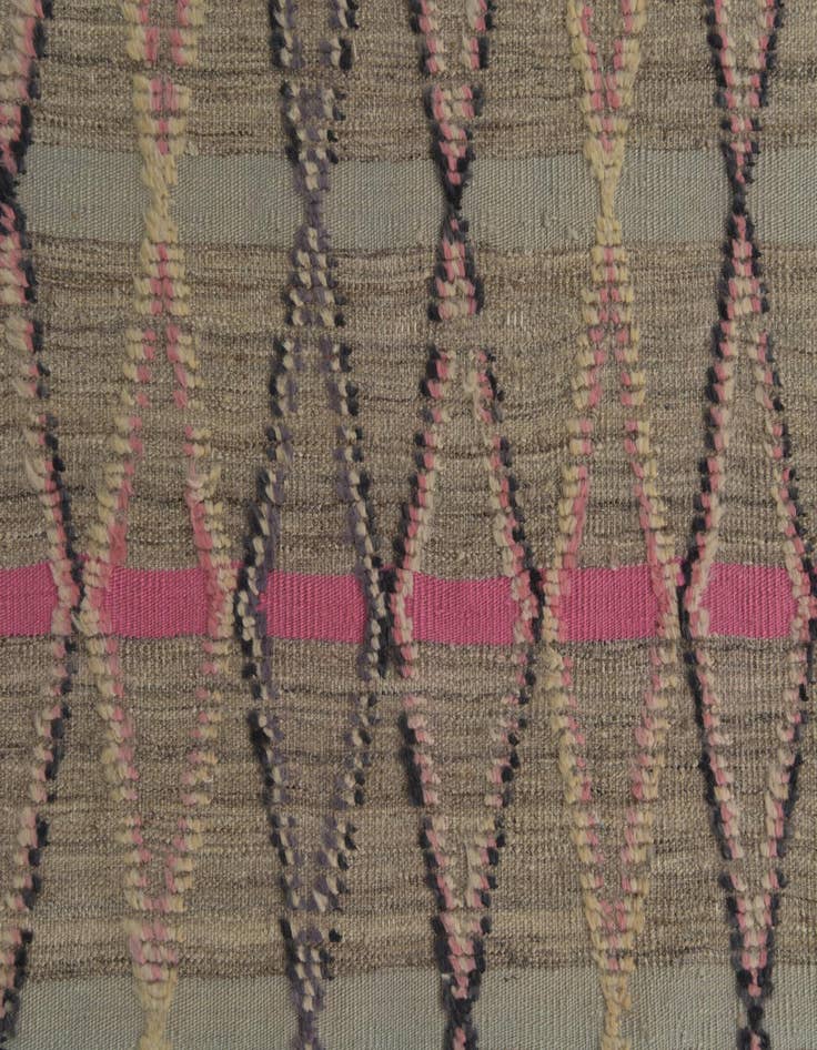 Detail image of 6' 5 x 9' 10  Hand Knotted Darya Wool Rug