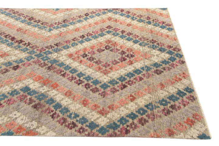 5' 7 x 8' 7 Hand Knotted Darya Wool Rug