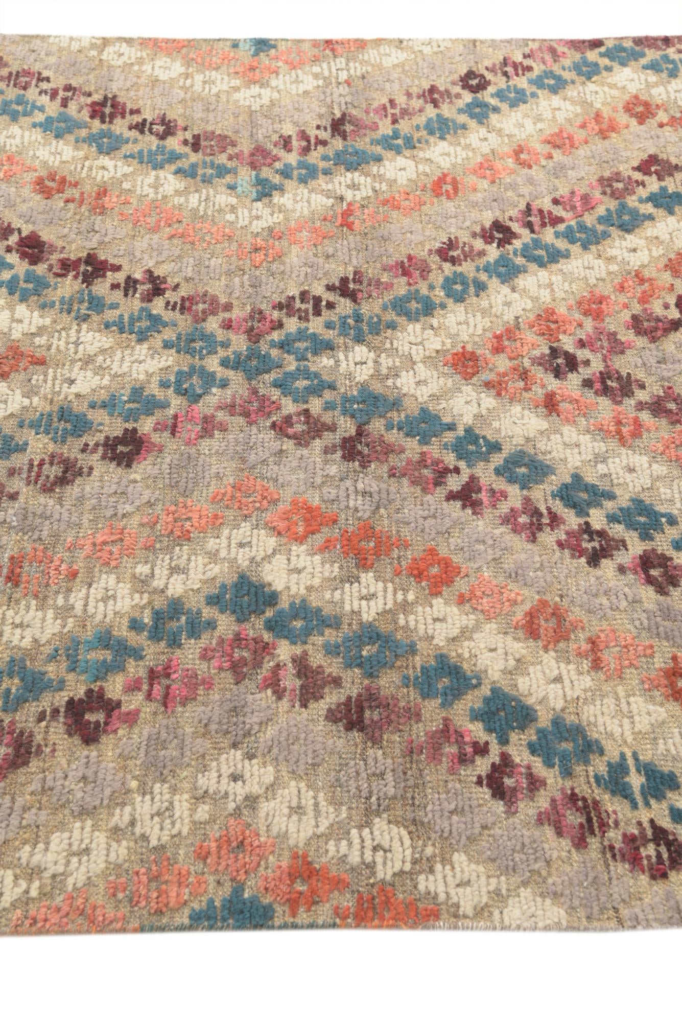 5' 7 x 8' 7 Hand Knotted Darya Wool Rug