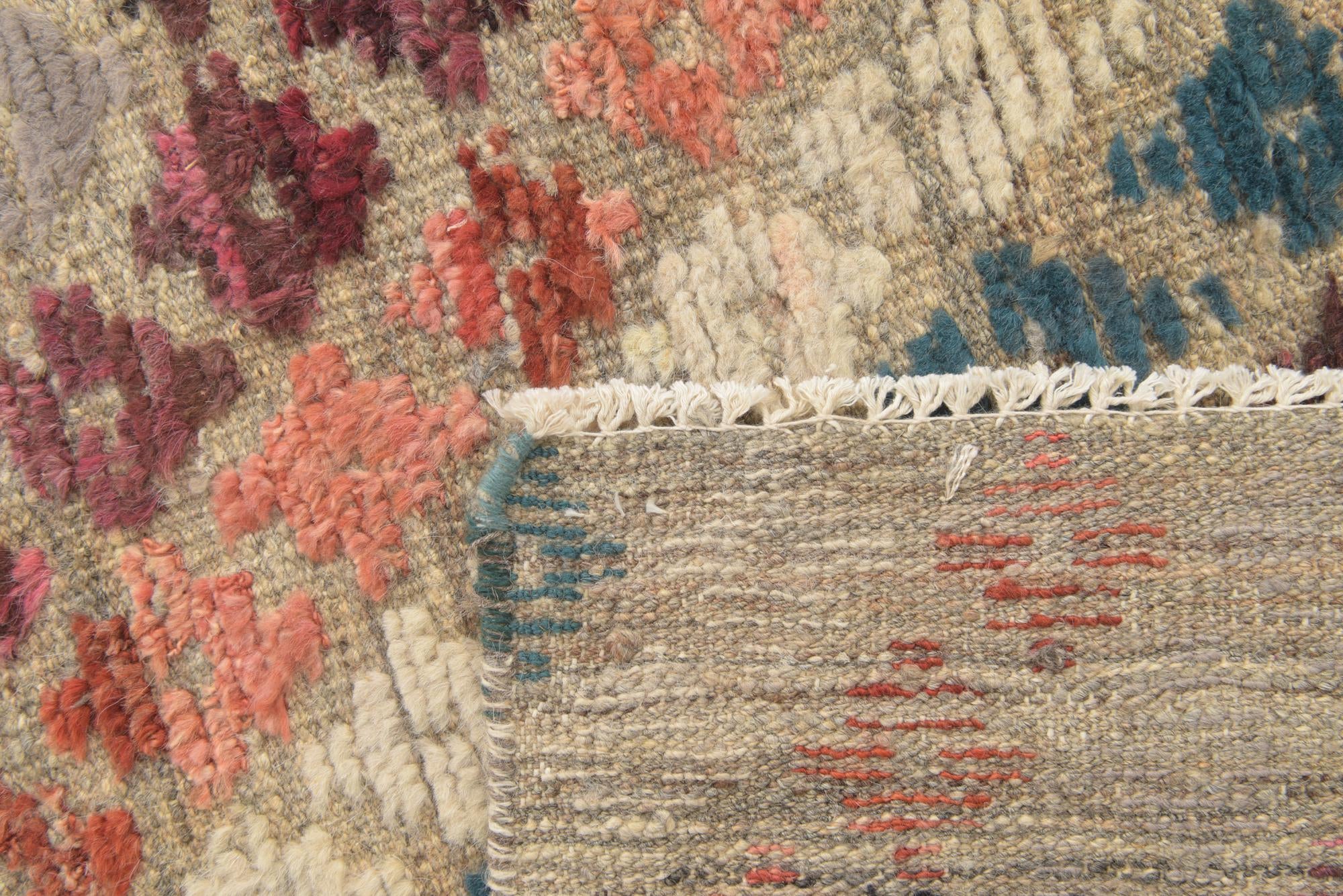 5' 7 x 8' 7 Hand Knotted Darya Wool Rug