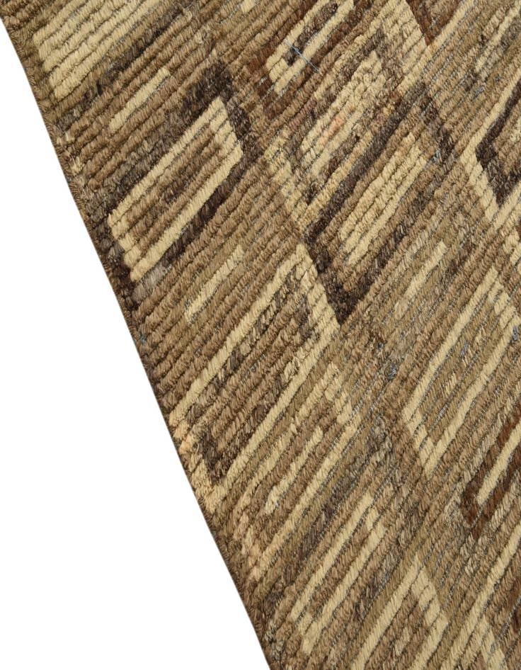 Detail image of 5' 4 x 8' 7  Hand Knotted Darya Wool Rug