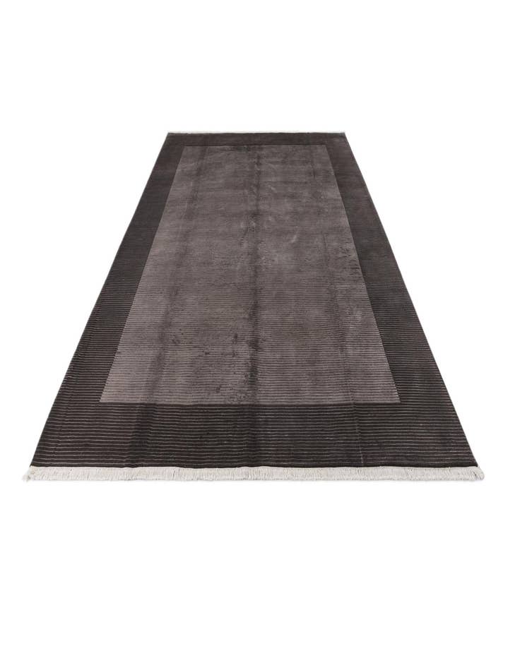 Detail image of 8' 1 x 11' 4  Hand Knotted Darya Wool Rug