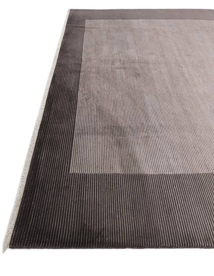 Detail image of 8' 1 x 11' 4  Hand Knotted Darya Wool Rug