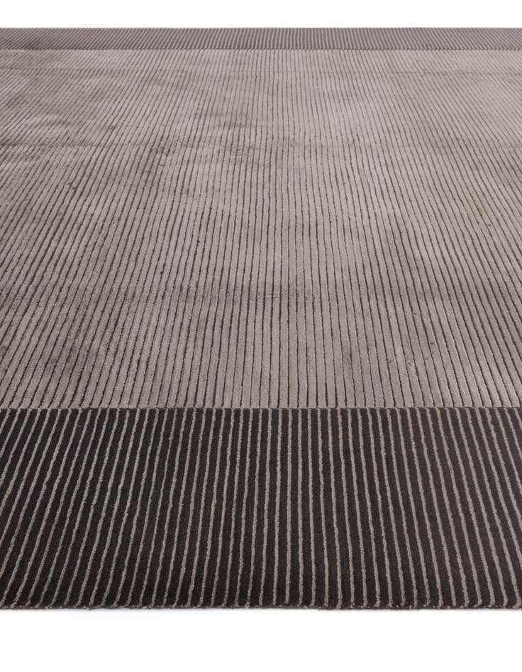 Detail image of 8' 1 x 11' 4  Hand Knotted Darya Wool Rug