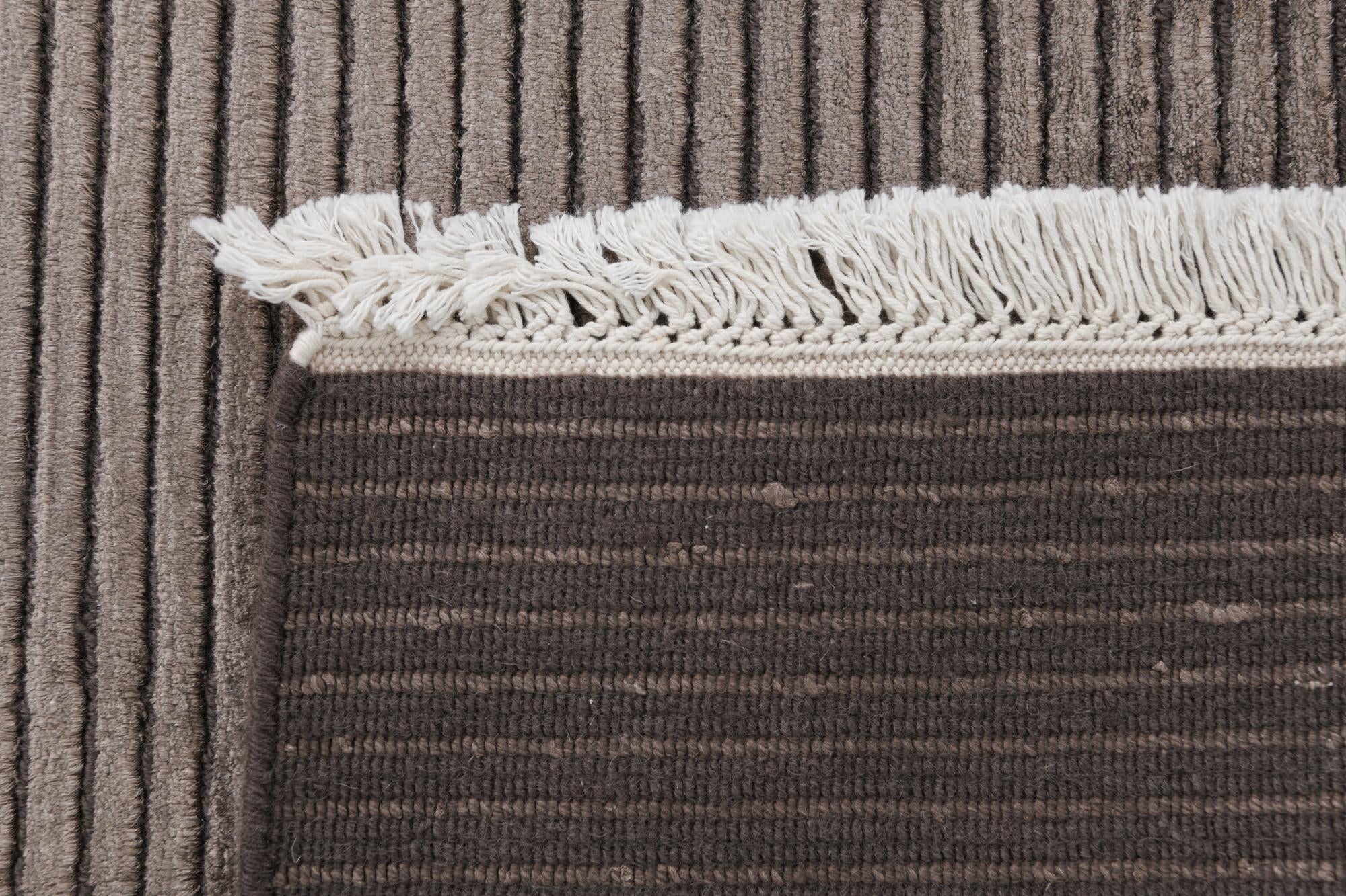 8' 1 x 11' 4 Hand Knotted Darya Wool Rug
