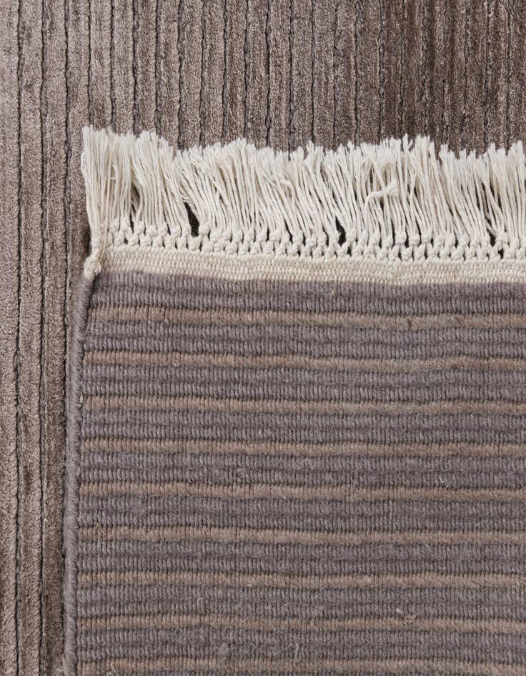 Detail image of 8' 2 x 11' 6  Hand Knotted Darya Wool Rug