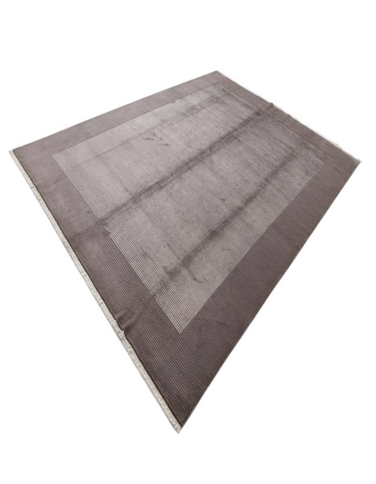 Detail image of 9' 7 x 13' 1  Hand Knotted Darya Wool Rug