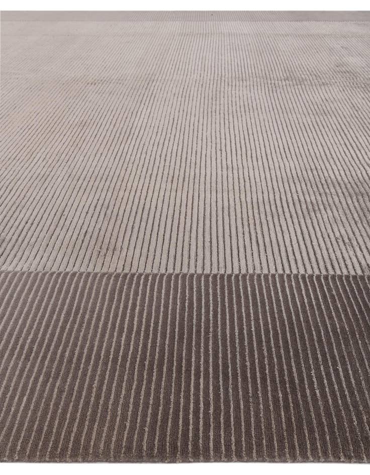 Detail image of 9' 7 x 13' 1  Hand Knotted Darya Wool Rug