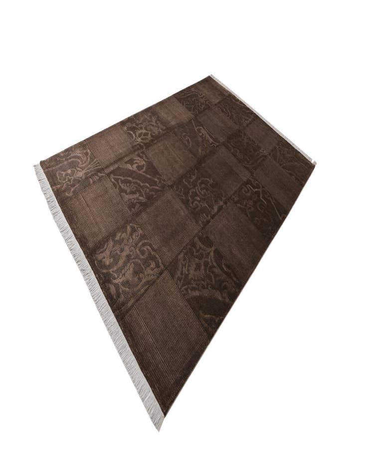 Detail image of 6' 9 x 10' 2  Hand Knotted Darya Wool Rug