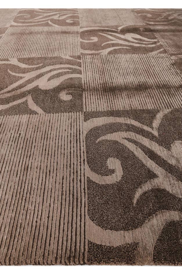 Detail image of 6' 8 x 10' 1 Hand Knotted Darya Wool Rug