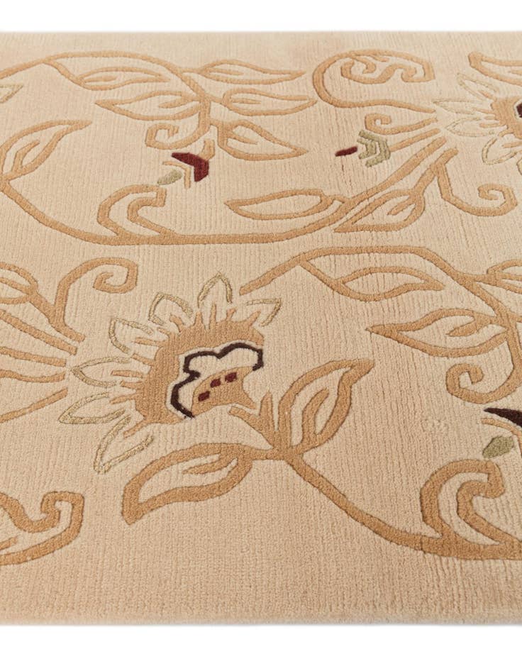 Detail image of 2' 9 x 4' 7  Hand Knotted Darya Wool Rug