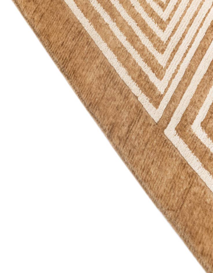 Detail image of 6' 8 x 9' 6  Hand Knotted Darya Wool Rug