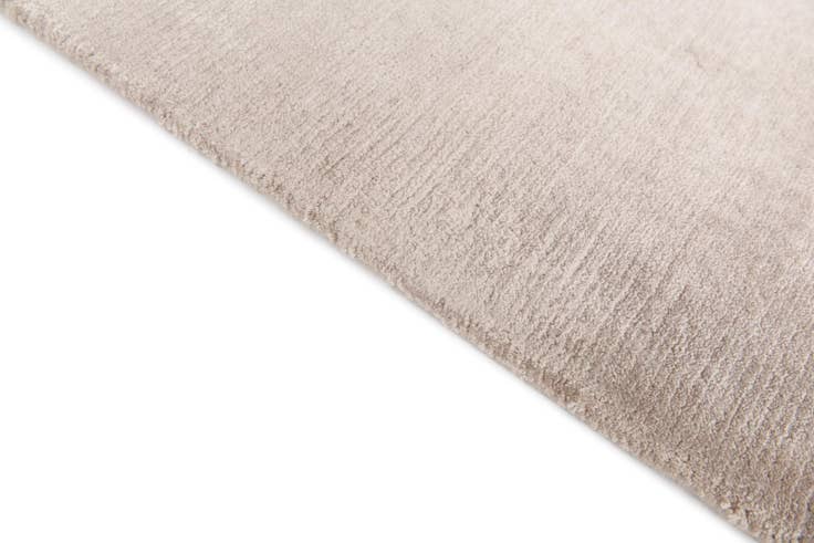 Detail image of 6' 7 x 9' 11 Hand Knotted Darya Wool Rug