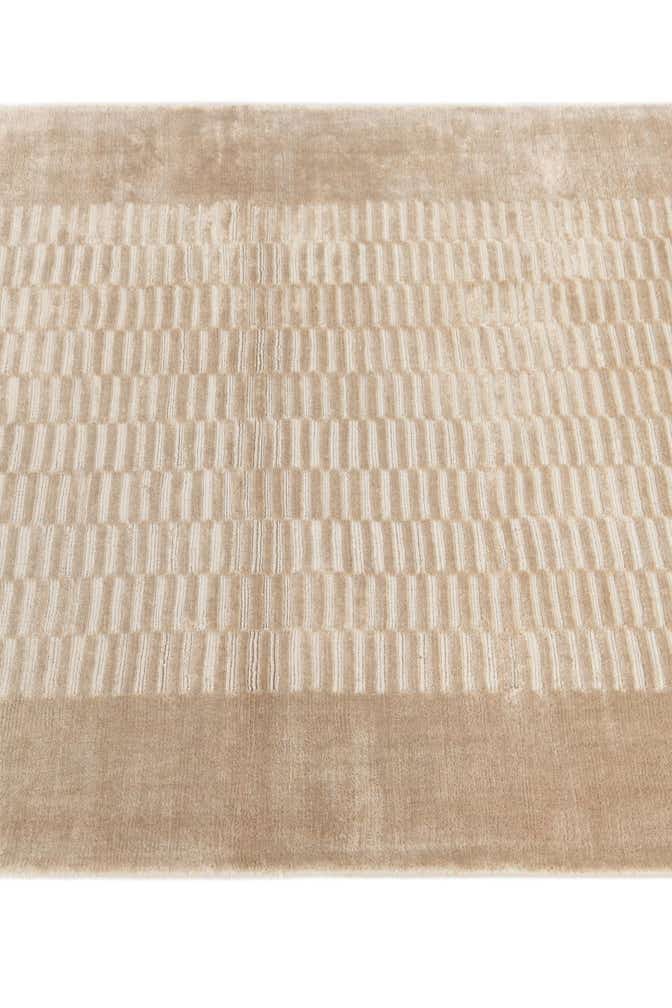 2' 8 x 4' 7 Hand Knotted Darya Wool Rug