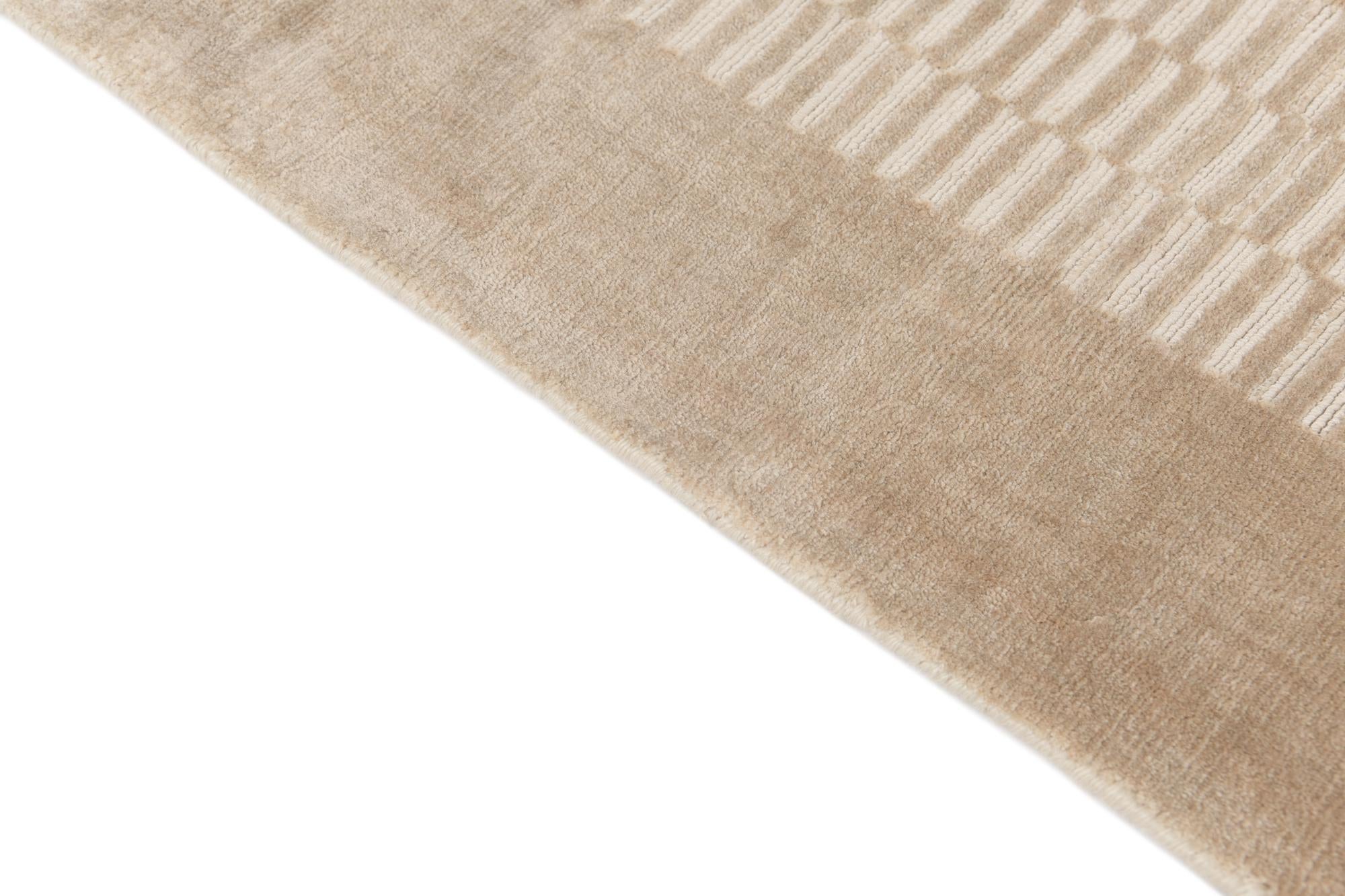 2' 8 x 4' 7 Hand Knotted Darya Wool Rug