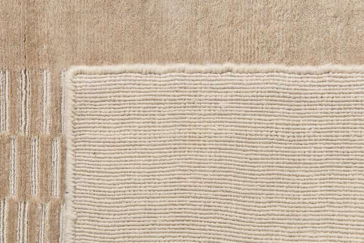 2' 8 x 4' 7 Hand Knotted Darya Wool Rug