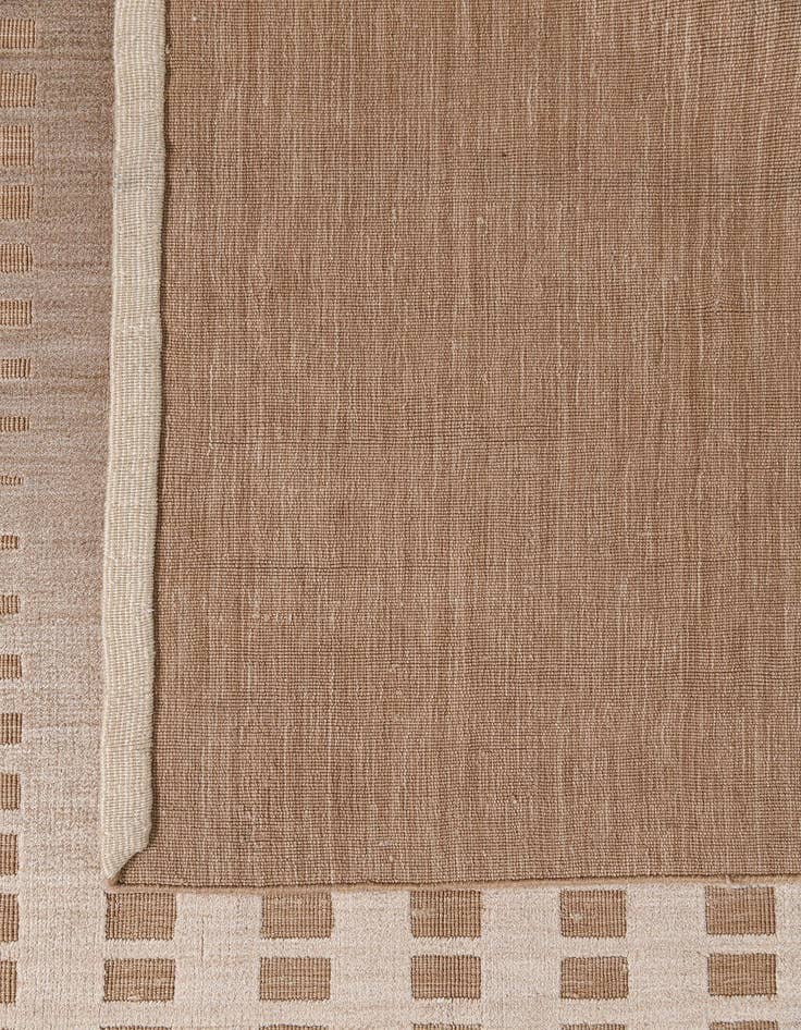 Detail image of 5' 7 x 7' 8 Darya Rug