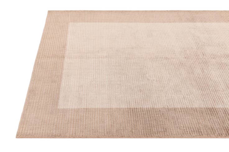 Detail image of 3' 11 x 5' 7 Hand Knotted Darya Wool Rug