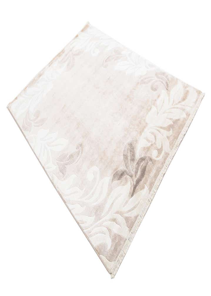 5' 7 x 7' 10 Darya Rug