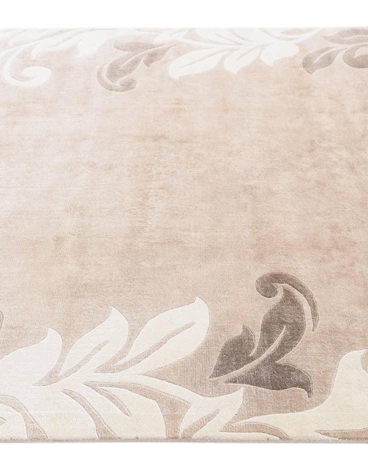 Detail image of 5' 7 x 7' 10 Darya Rug