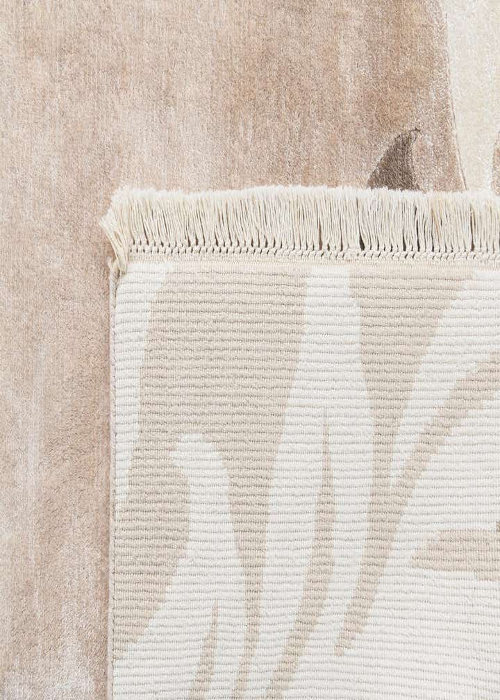 5' 7 x 7' 10 Darya Rug