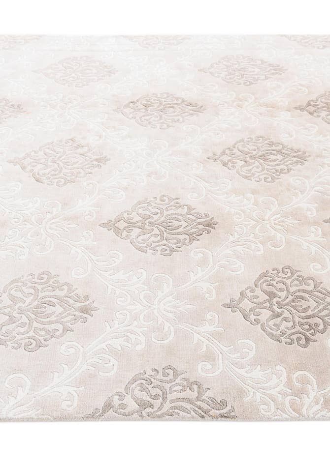 Detail image of 5' 6 x 8' Hand Knotted Darya Wool Rug