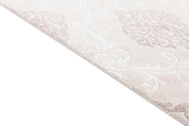 5' 6 x 8' Hand Knotted Darya Wool Rug