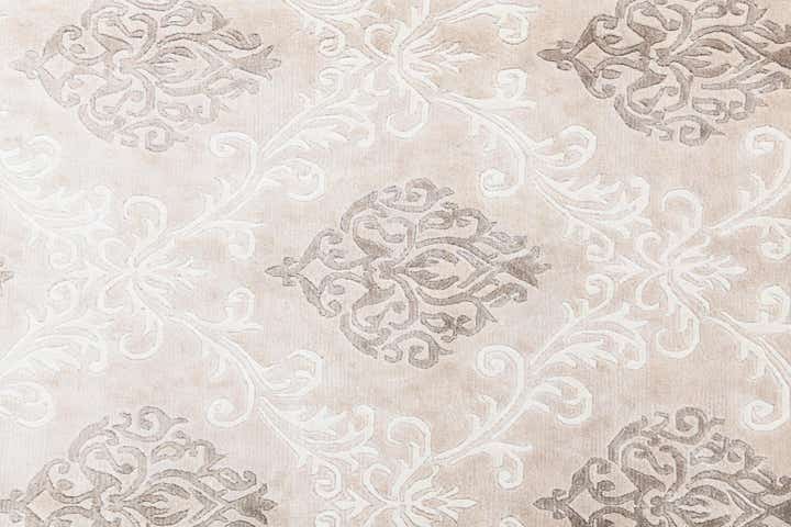 5' 6 x 8' Hand Knotted Darya Wool Rug