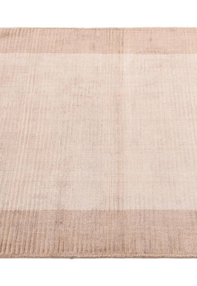 Detail image of 2' 7 x 4' 11 Hand Knotted Darya Wool Rug