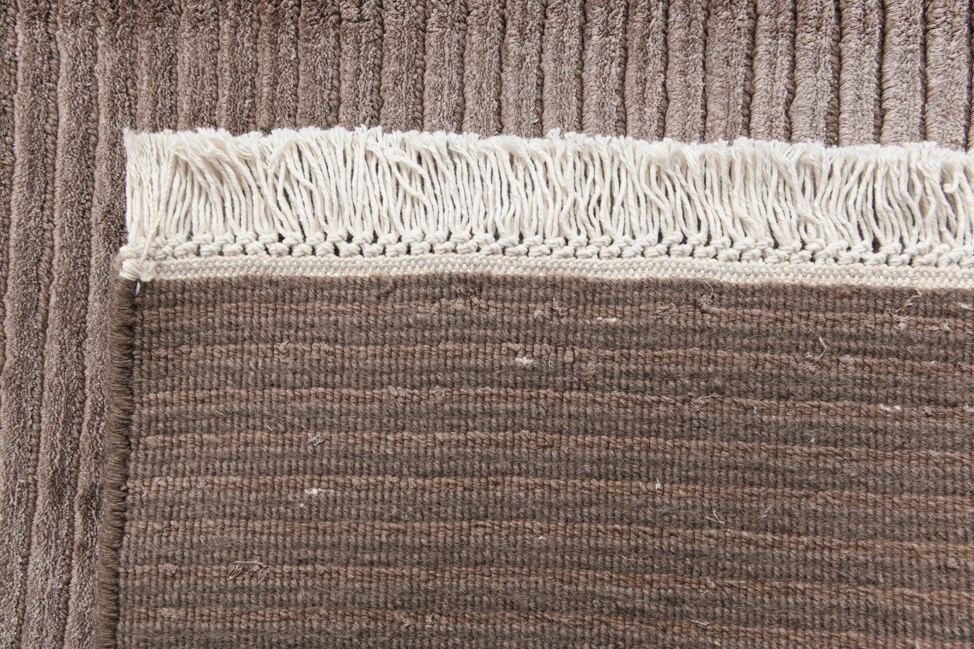 4' 10 x 6' 8 Hand Knotted Darya Wool Rug