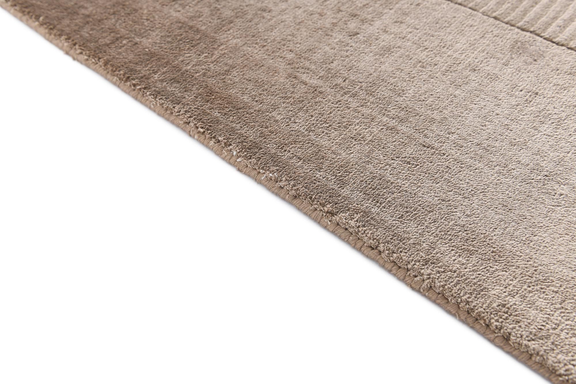 4' 10 x 6' 9 Hand Knotted Darya Wool Rug