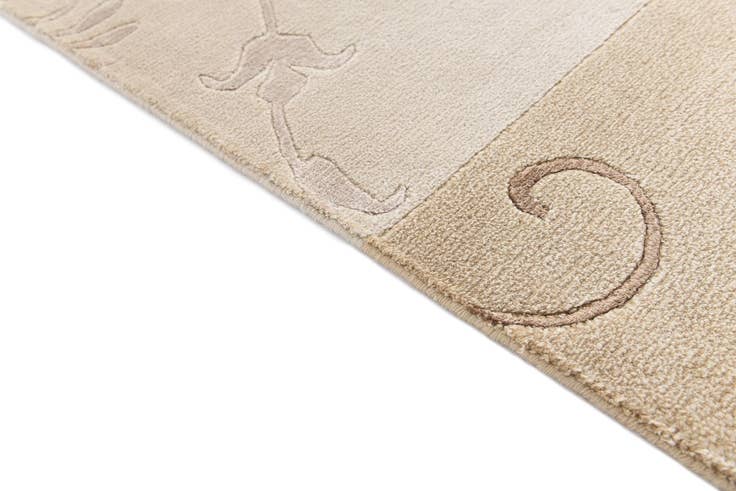 Detail image of 4' 7 x 6' 7 Darya Rug